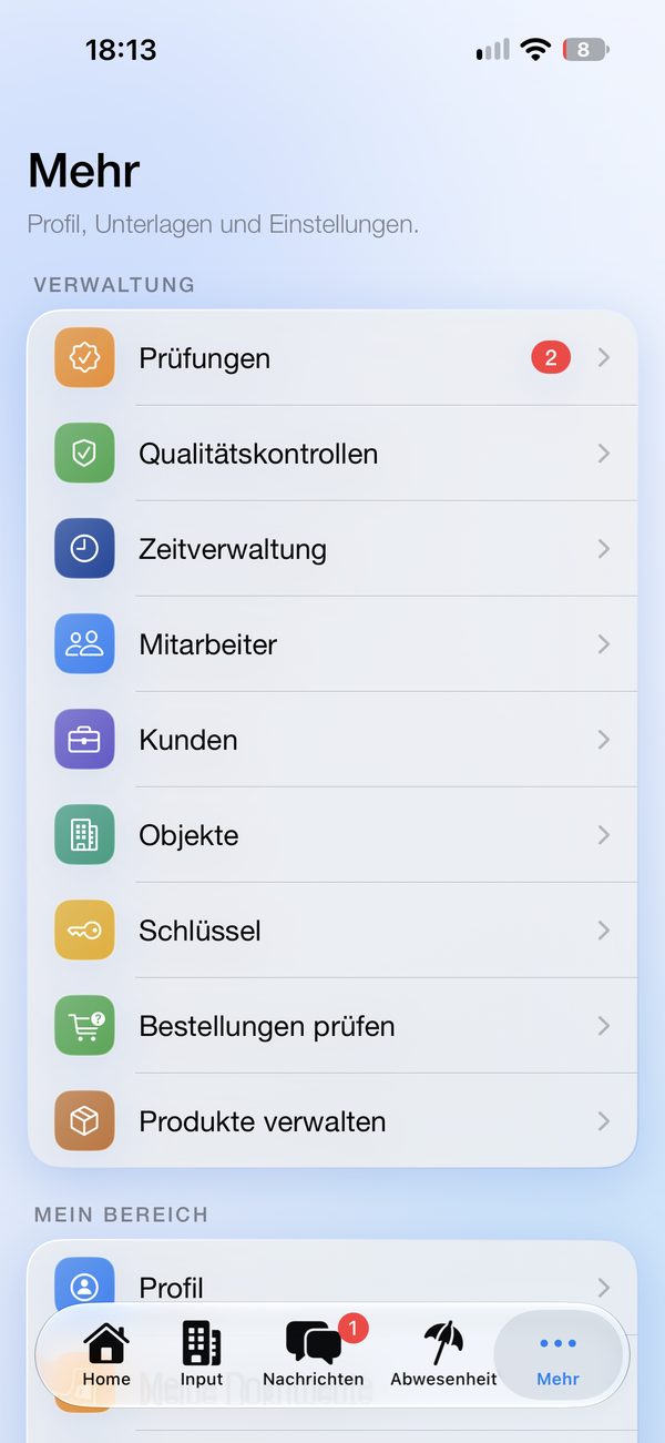 Menü Mehr mit Verwaltung: Prüfungen, Qualitätskontrollen, Mitarbeiter, Kunden, Objekte